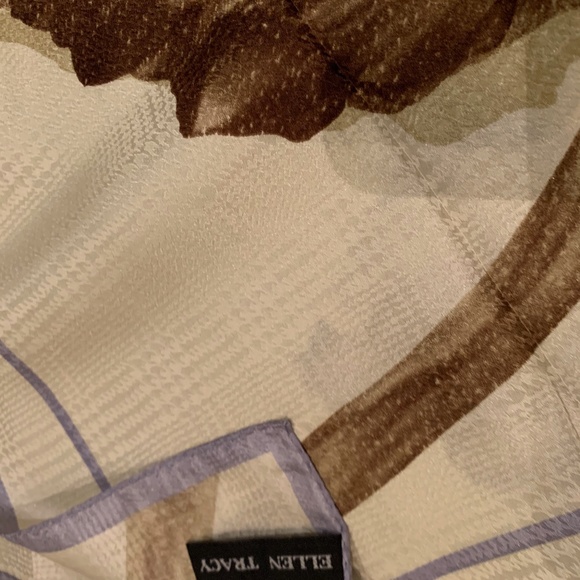 Scarf - Picture 2 of 5